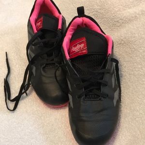 Rawlings size 6 cleats. Wore one season.